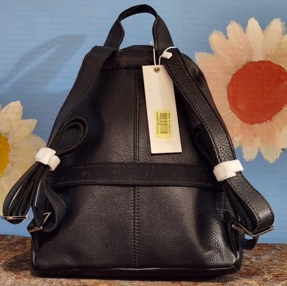 HAMMITT MEDIUM BLACK LEATHER BACKPACK - Picture 3 of 6